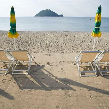 Locazione Turistica L'isola.1 *